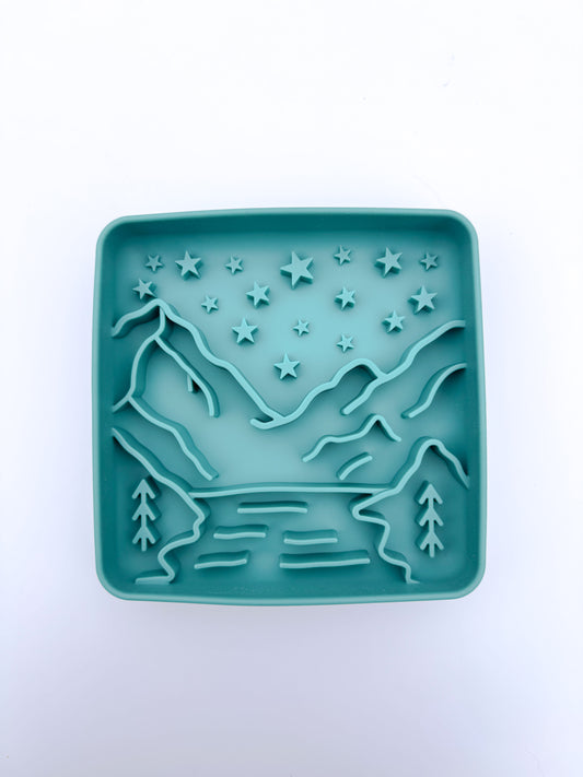 Wanderlust Slow Feeder